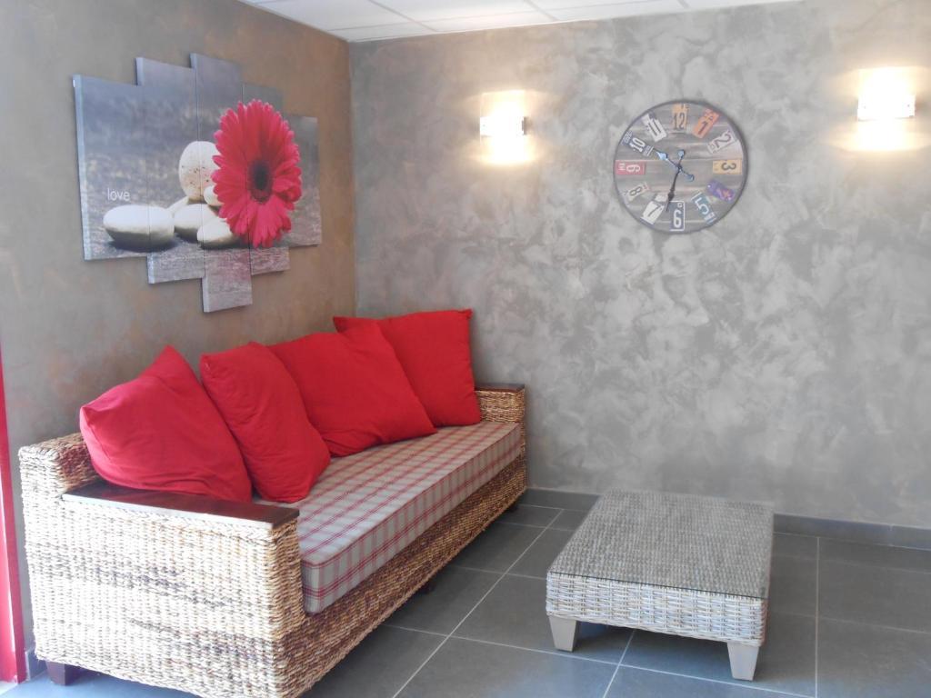 אפרמון Hotel L'Argonn' Auberge מראה חיצוני תמונה
